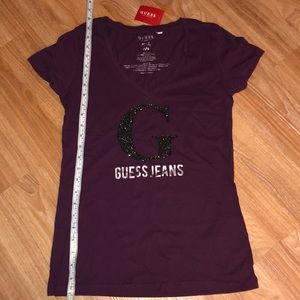 Guess T- shirt 💜